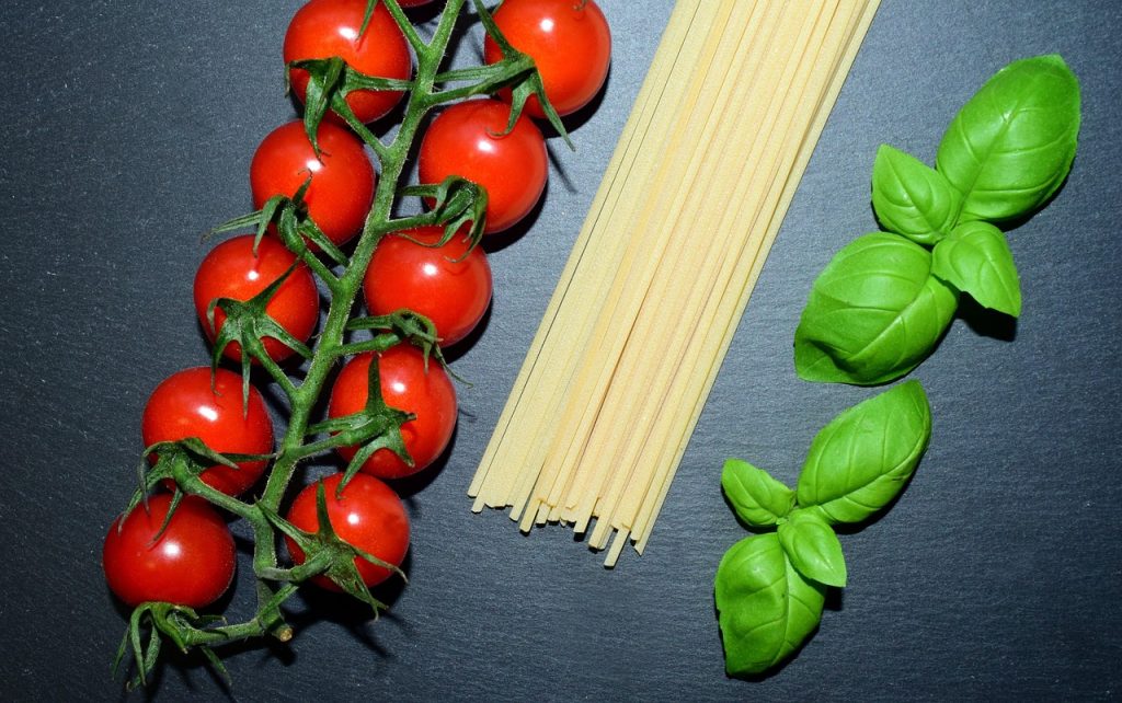 italy, italian cuisine, flag, italian flag, red, white, green, nature, tomatoes, pasta, basil, mediterranean cuisine, healthy kitchen, food, leaf, health, vegetables